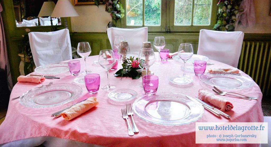 מונטיניאק Hotel De La Grotte מראה חיצוני תמונה