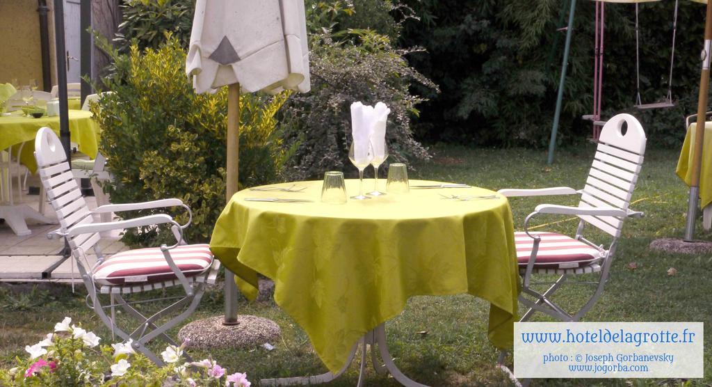 מונטיניאק Hotel De La Grotte מראה חיצוני תמונה