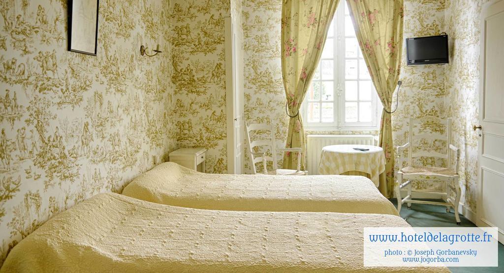 מונטיניאק Hotel De La Grotte חדר תמונה