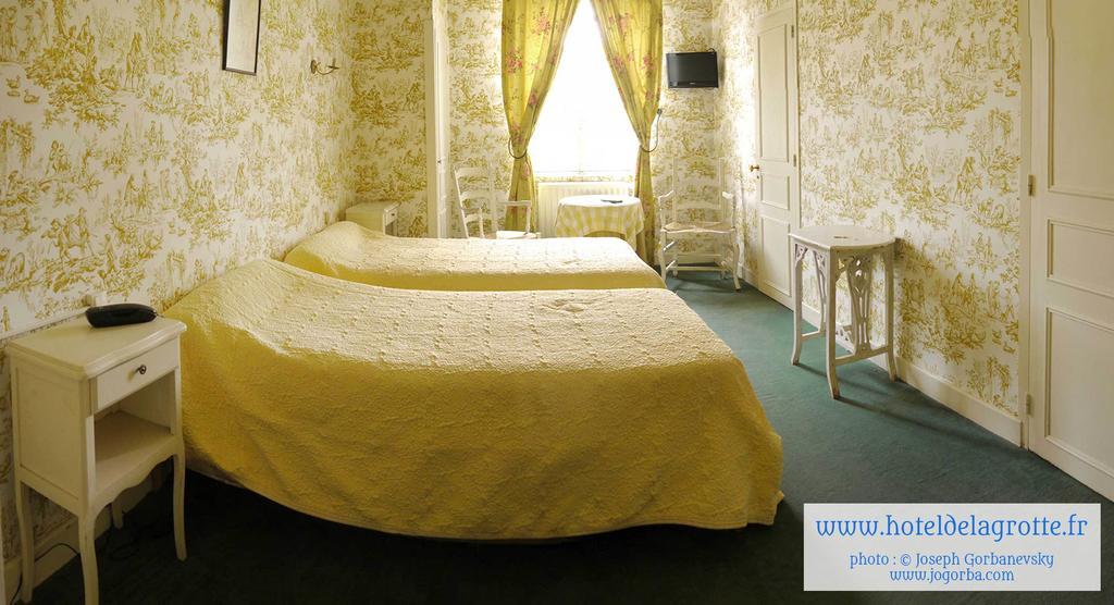 מונטיניאק Hotel De La Grotte חדר תמונה